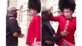 فيديو - حارس قصر ملكة بريطانيا يصفع رجلاً ويطرحه أرضاً