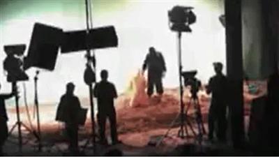 فيديو - كواليس تصوير أحد أفلام الذبح لـ «داعش»