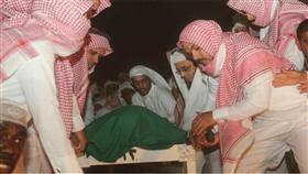 بالصور.. تشييع جثمان رجل أمن سعودي قتل في القطيف اليوم