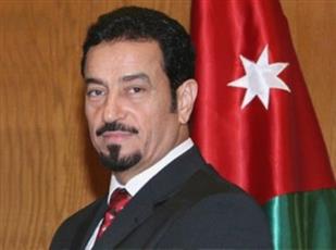 سفير الكويت لدى الأردن يسلم 294 ألف دولار تبرعات لجمعية خيرية