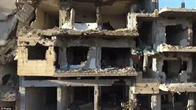 بالصور - «حمص».. «مدينة أشباح»