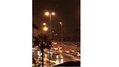 شاهد.. لحظة انطلاق صفارات الإنذار للتحذير من التجمّد بــ «عمّان»