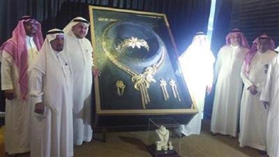 صناعة أكبر طقم ذهب في العالم بالسعودية