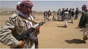 نقل أمريكي كان محتجزاً لدى الحوثيين باليمن إلى مسقط