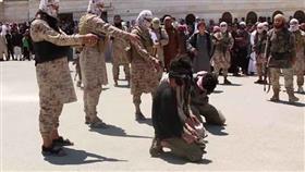 «العراق»: داعش يعدم 26 شخصاً لرفضهم التعاون مع التنظيم