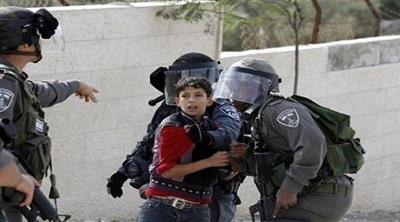 الاحتلال الإسرائيلي يحتجز 350 طفلاً فلسطينياً تقل أعمارهم عن 18 عاماً