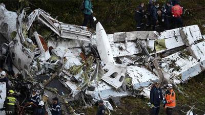 العشرات لقوا حتفهم في حادث الطائرة