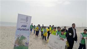 مدرسة النجاة المتوسطة نظمت حملة لتنظيف شاطئ السالمية بالتعاون مع بلدية حولي