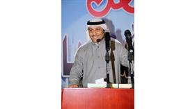 خالد عبدالعزيز الهاجري في حديثه لأبناء دائرته خلال الندوة