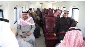 رئيس الوزراء يتفقد موقع الحريق في حقول الشمال النفطية