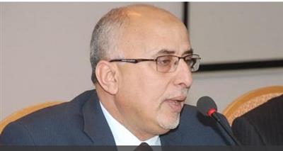 وزير الإدارة المحلية في الحكومة اليمنية عبد الرقيب سيف فتح
