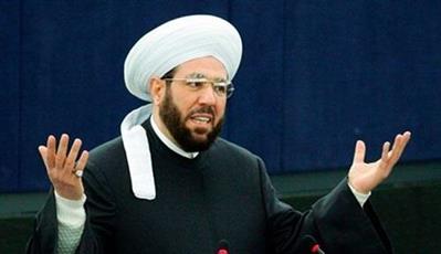 مفتي سورية ينفي «حلم» الأسد