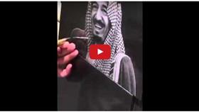 بالفيديو - فنان صيني يبدع في رسم صورة للملك سلمان على الرخام