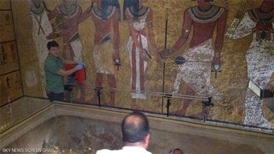 مصر.. ساعات قبل كشف أسرار مقبرة «توت عنخ آمون» وما وراءها