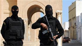 رجلا أمن في العاصمة تونس