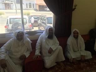 جزاع القحص: سعدنا كثيرا بقدومه إلينا بين اهله واصدقائه وله كل المحبة والتقدير والمكانة الرفيعة .. وزيارته تركت طابعا إيجابيا في قلوبنا