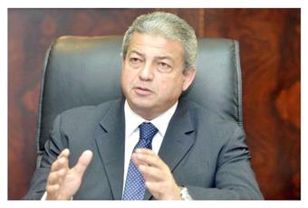 وزير الشباب والرياضة خالد عبد العزيز