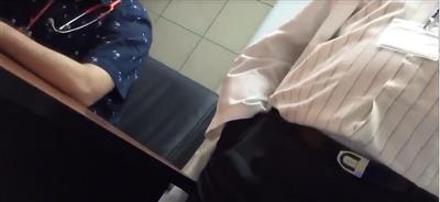 بالفيديو - طبيب يرفض قياس «الضغط» في مستوصف الفروانية