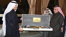 ديوان العصيمي يكرم وزير الصحة السابق د. جمال الحربي