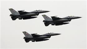 مقاتلات تركية تعترض 6 طائرات حربية يونانية من نوع F-16