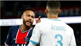 نيمار: تعرضت لإساءة عنصرية من أحد لاعبي مرسيليا