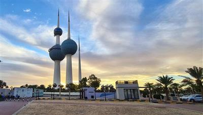 طقس مائل للحرارة نهارًا معتدل ليلاً.. والعظمى 35