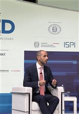 الرئيس التنفيذي لمؤسسة البترول الكويتية: الكويت‬ تستهدف زيادة طاقتها الانتاجية من ‫النفط‬ 3.2 مليون برميل يومياً