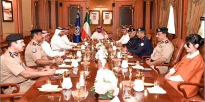 الخالد ترأس اجتماعًا أمنيًا: استمرار خطة ضبط المطلوبين والمخالفين