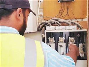 البلدية: قطع التيار الكهربائي جزئيا عن 3 عقارات لسكن العزاب.. وكليا عن أحد المنازل المخالفة بالجهراء
