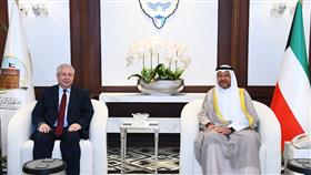 محافظ الفروانية يستقبل السفير المصري لدى الكويت