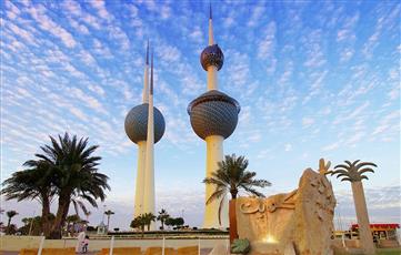 طقس شديد الحرارة نهاراً حار‬ إلى مائل للحرارة‬ ليلاً.. والعظمى 49