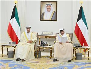 سمو ولي العهد تسلم دعوة لحضور «القمة العالمية للحكومات 2026» في دبي