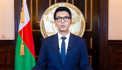 تجريد رئيس مدغشقر السابق من الجنسية بعد الإطاحة به في انقلاب عسكري