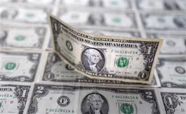 الدولار يقترب من أعلى مستوى له في 3 أشهر