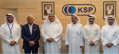 وزير الصحة: تطوير منظومة صناعات دوائية محلية متقدمة