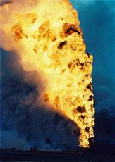 البلاد تحتفل بالذكرى الـ 34 لإطفاء آخر بئر نفطية