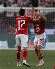 الأهلي يُتوج بلقب السوبر المصري للمرة الـ16 في تاريخه بعد الفوز على الزمالك بثنائية نظيفة