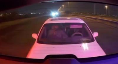 النجدة توقف مركبة باحترافية عالية بعد بلاغ عن خلل في مثبت السرعة