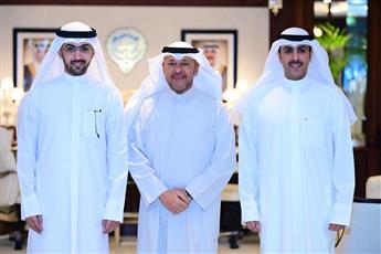 عذبي الناصر يبحث تطوير الخدمات مع المجلس البلدي