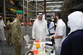 الطبطبائي يشارك في حملة التبرع بالدم التي نظّمتها التربية