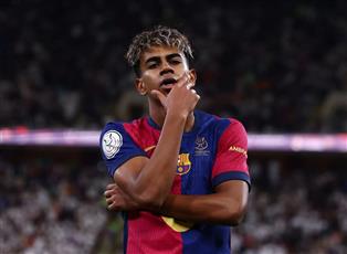 لامين يامال يتوج بجائزة دي ستيفانو ويعلن طموحه: أريد الفوز بكل شيء