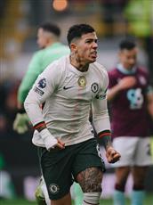 تشيلسي يقلص الفارق مع أرسنال المتصدر بفوز مريح على بيرنلي