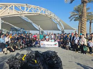 حملة موسعة لتنظيف شاطئ الشويخ