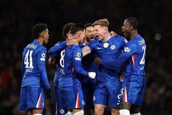 تشيلسي يقضي على برشلونة بثلاثية وليفركوزن يلدغ مانشستر سيتي في الاتحاد