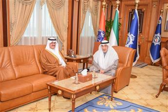 اليوسف يبحث مع السفير السعودي سبل تعزيز التعاون