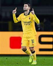 ميلان يقلب تأخره أمام تورينو إلى انتصار مثير ويعتلي صدارة الكالتشيو