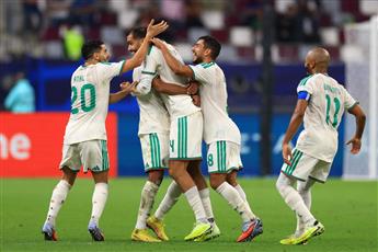 الجزائر تهزم العراق بثنائية نظيفة وترافقه لربع نهائي كأس العرب 2025