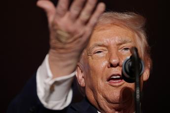 لغز ضمادة ترامب يتصدّر المشهد.. والبيت الأبيض يُنهي الجدل