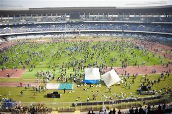 فوضى وشغب جماهيري في ملعب سولت ليك أثناء مغادرة ليونيل ميسي