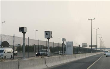 الداخلية: كاميرات السرعة ترصد أكثر من مخالفة.. والذكاء الاصطناعي يتولى التحليل
